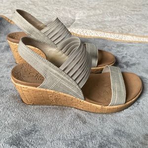 Sketchers wedge sandal. Womens size9